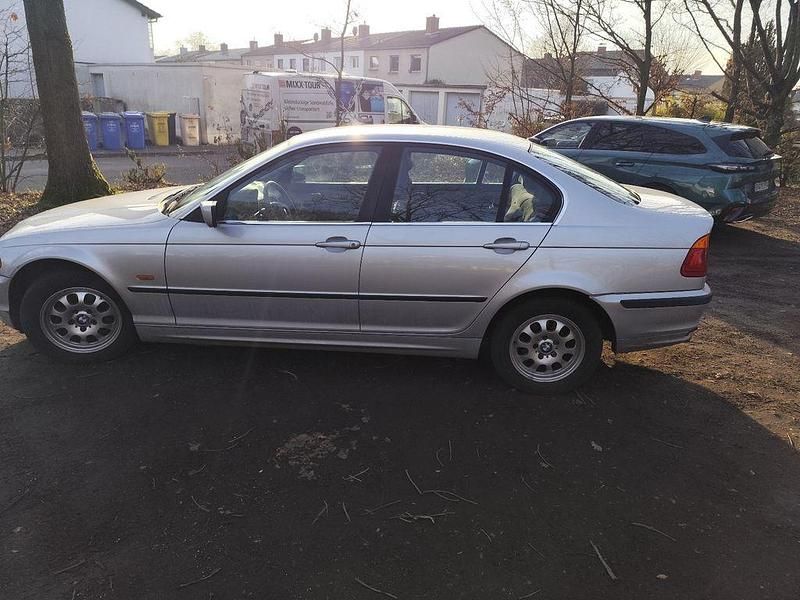 Gebraucht BMW 320 150 PS (110 kW) 1999 Limousine