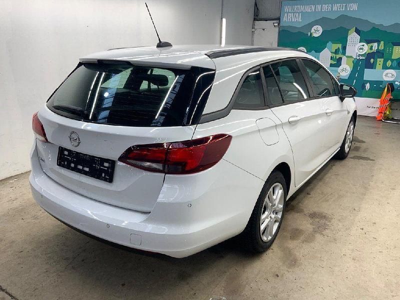 Gebraucht Opel Astra Basis 110 PS (80 kW) 2021 Schneeweiss Kombi