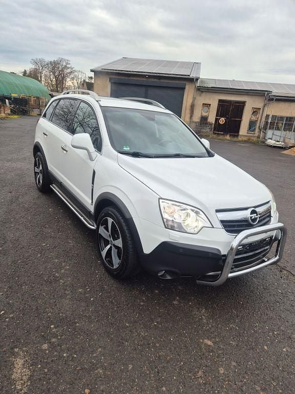 Weiß Gebraucht 2010 Opel Antara Edition SUV | 6.200 € (Etwas zu teuer) - Bild 1/4