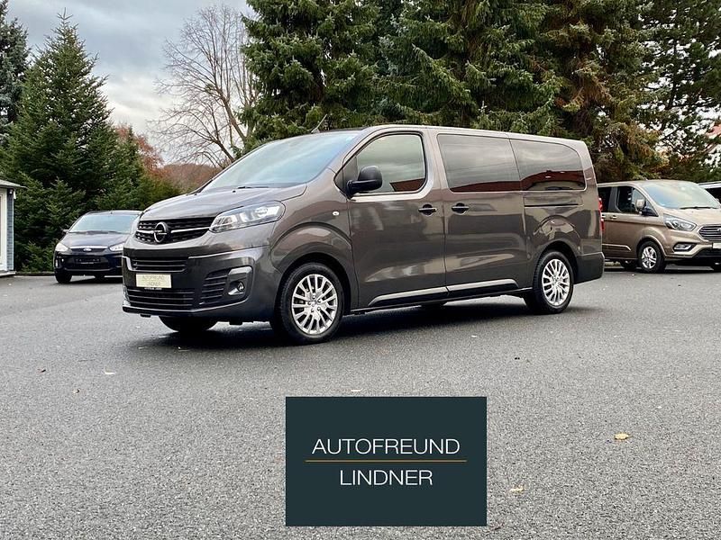 Grau Gebraucht 2023 Opel Zafira Life Van | 31.990 € (Superpreis) - Bild 1/4