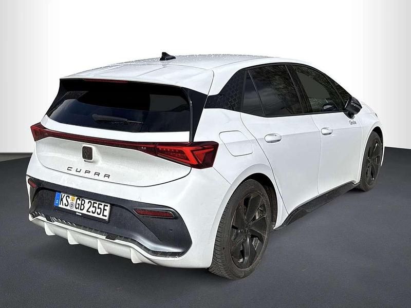 Gebraucht Cupra Born 169 kW (231 PS) 2024 Eisweiß Kleinwagen