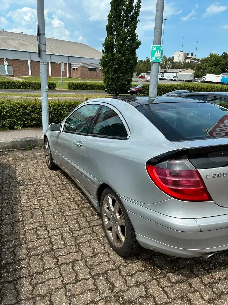 Gebraucht Mercedes CL200 163 PS (119 kW) 2001 Silber Coupé