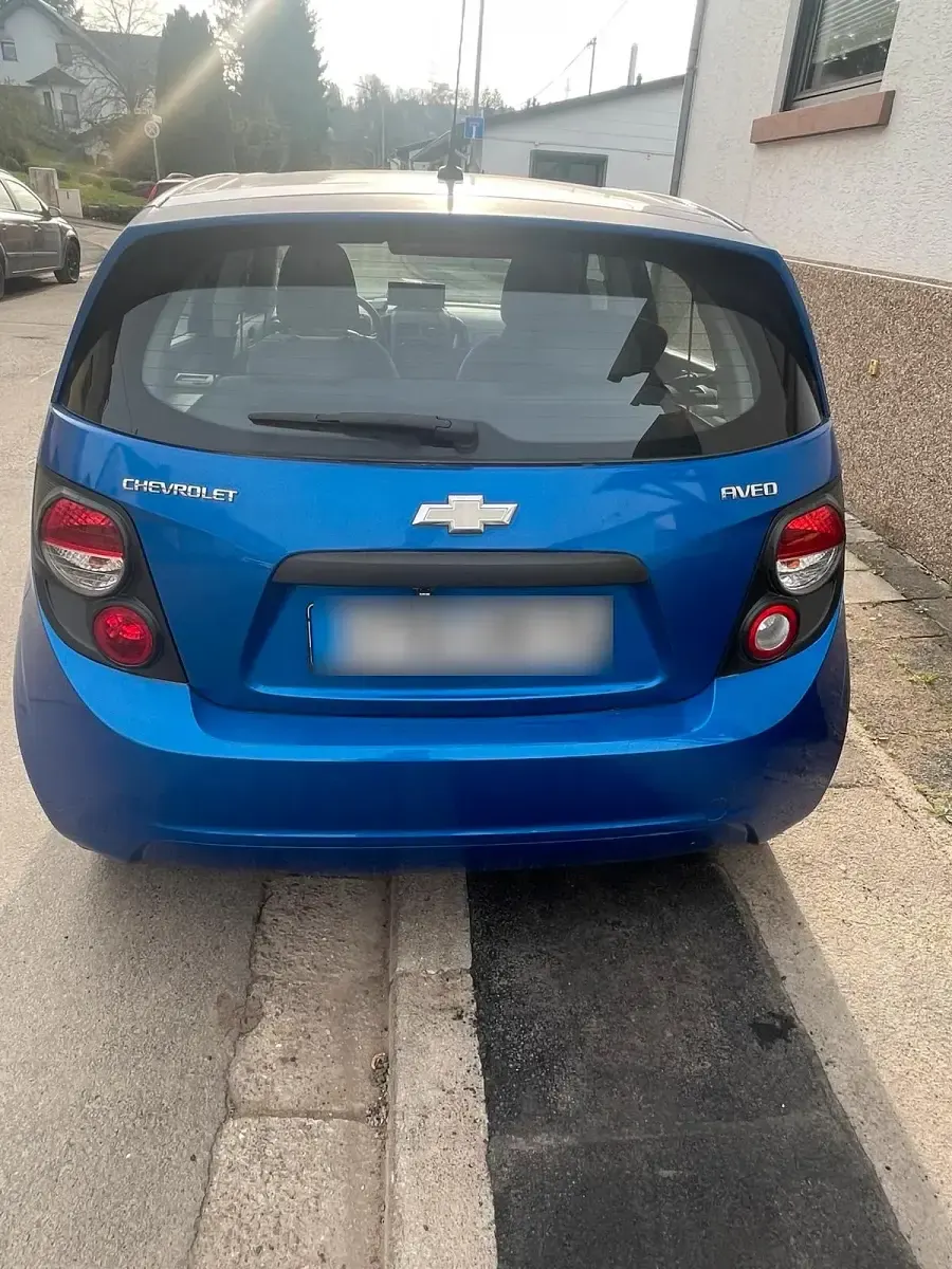 Używany Chevrolet Aveo 69 KM (50 kW) 2012 Niebieski Hatchback