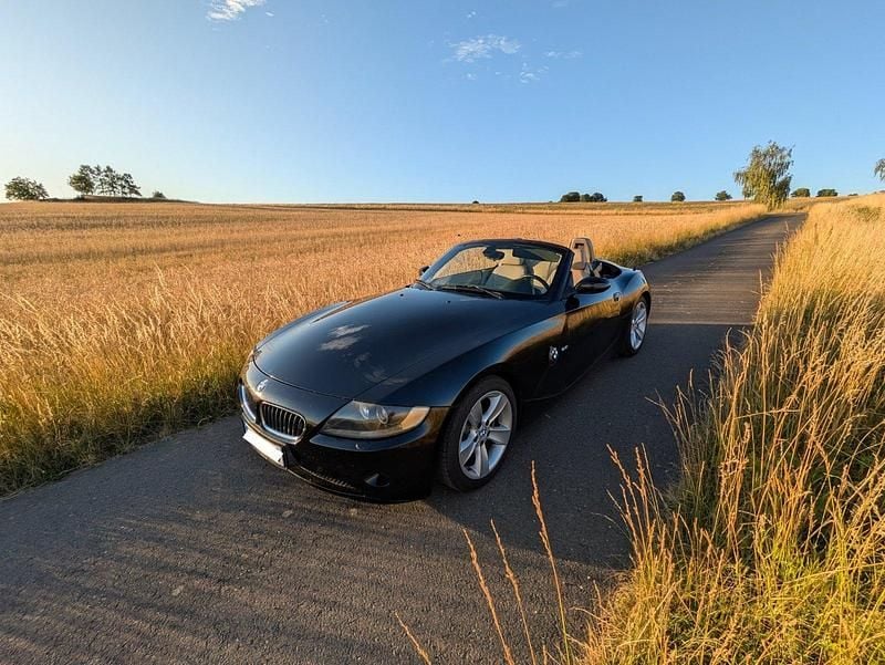 Schwarz Gebraucht 2005 BMW Z4 M Sport Cabrio | 11.999 € (Guter Preis) - Bild 1/4