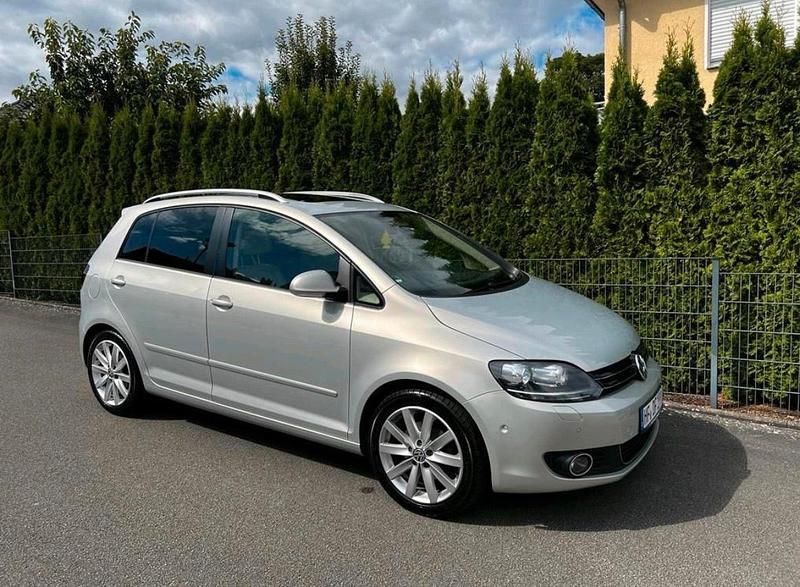 Silber Gebraucht 2010 VW Golf VI Highline Kombi | 6.999 € (Teuer) - Bild 1/4
