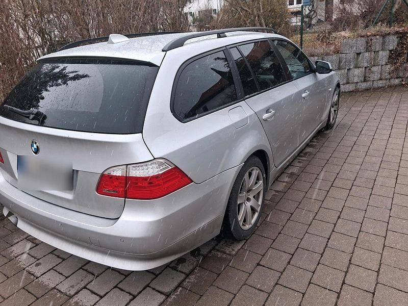 Gebraucht BMW 520 177 PS (130 kW) 2009 Silber Kombi