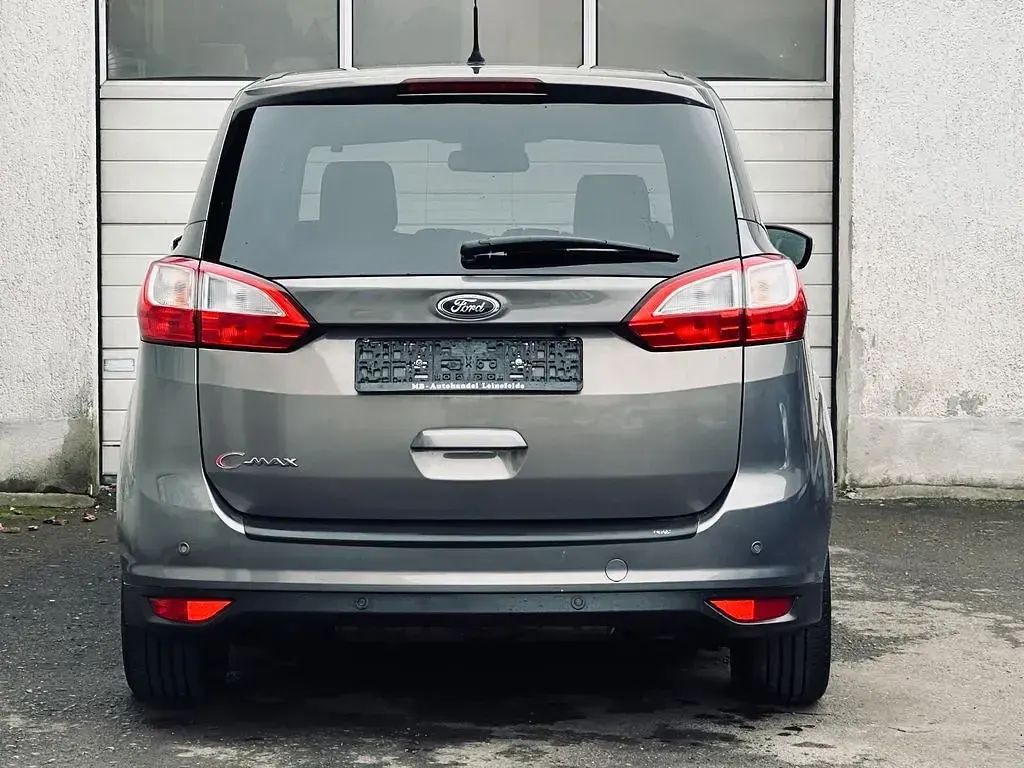 Gebraucht Ford Grand C-Max Titanium 163 PS (119 kW) 2012 Braun Van / Kleinbus