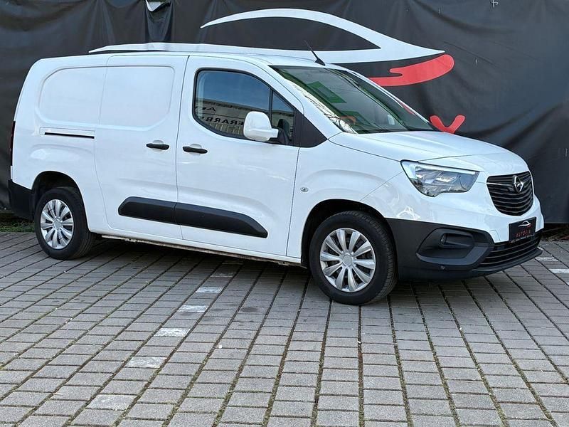 Gebraucht Opel Combo Edition 102 PS (75 kW) 2020 Weiß Van / Kleinbus