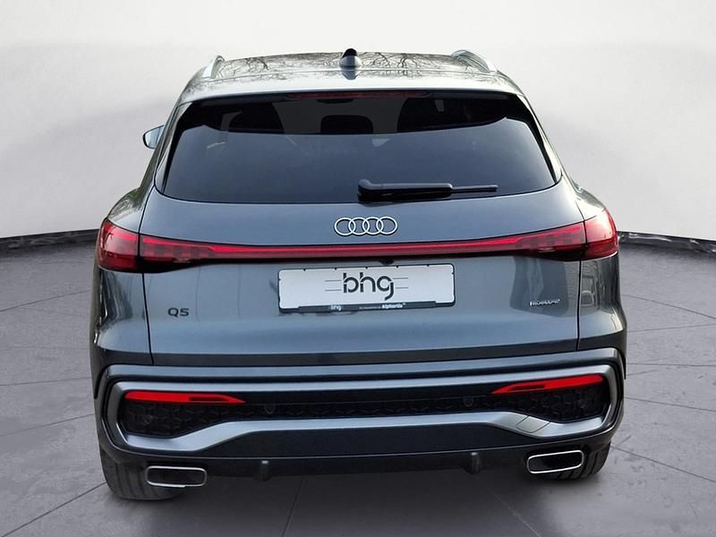 Neu Audi Q5 Advanced 204 PS (150 kW) 2026 Grau SUV