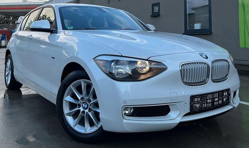 Weiß Gebraucht 2014 BMW 116 Urban Line Kleinwagen | 7.490 € (Fairer Preis) - Bild 1/4