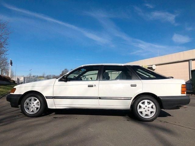 Gebraucht Ford Scorpio 125 PS (91 kW) 1989 Weiß Limousine