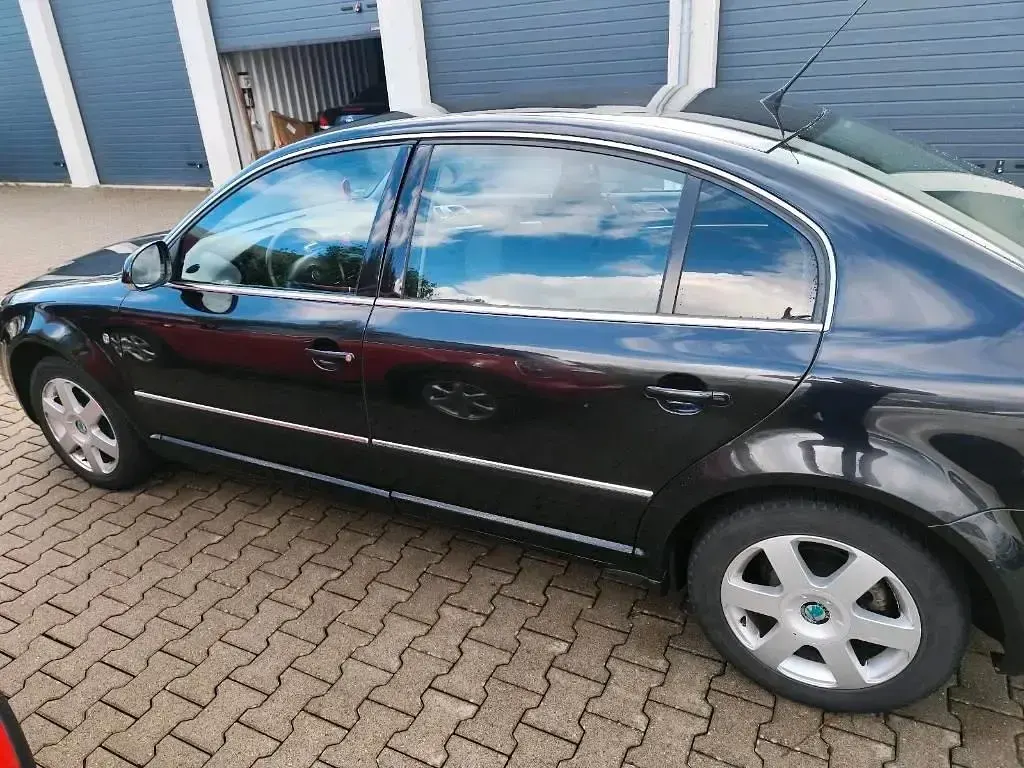 Gebraucht Skoda Superb 170 PS (125 kW) 2008 Grün Limousine