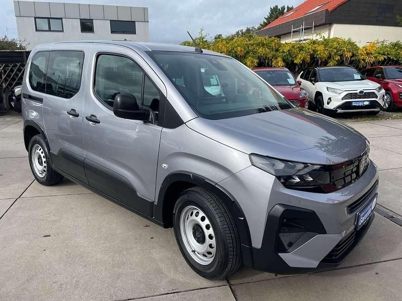 Gris artense Gebraucht 2024 Peugeot Rifter Active Van / Kleinbus | 24.999 € (Fairer Preis) - Bild 1/4