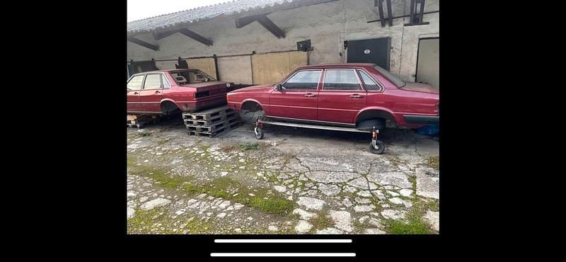 Second-hand Audi 80 90 CP (66 kW) 1983 Roșu Berlinǎ