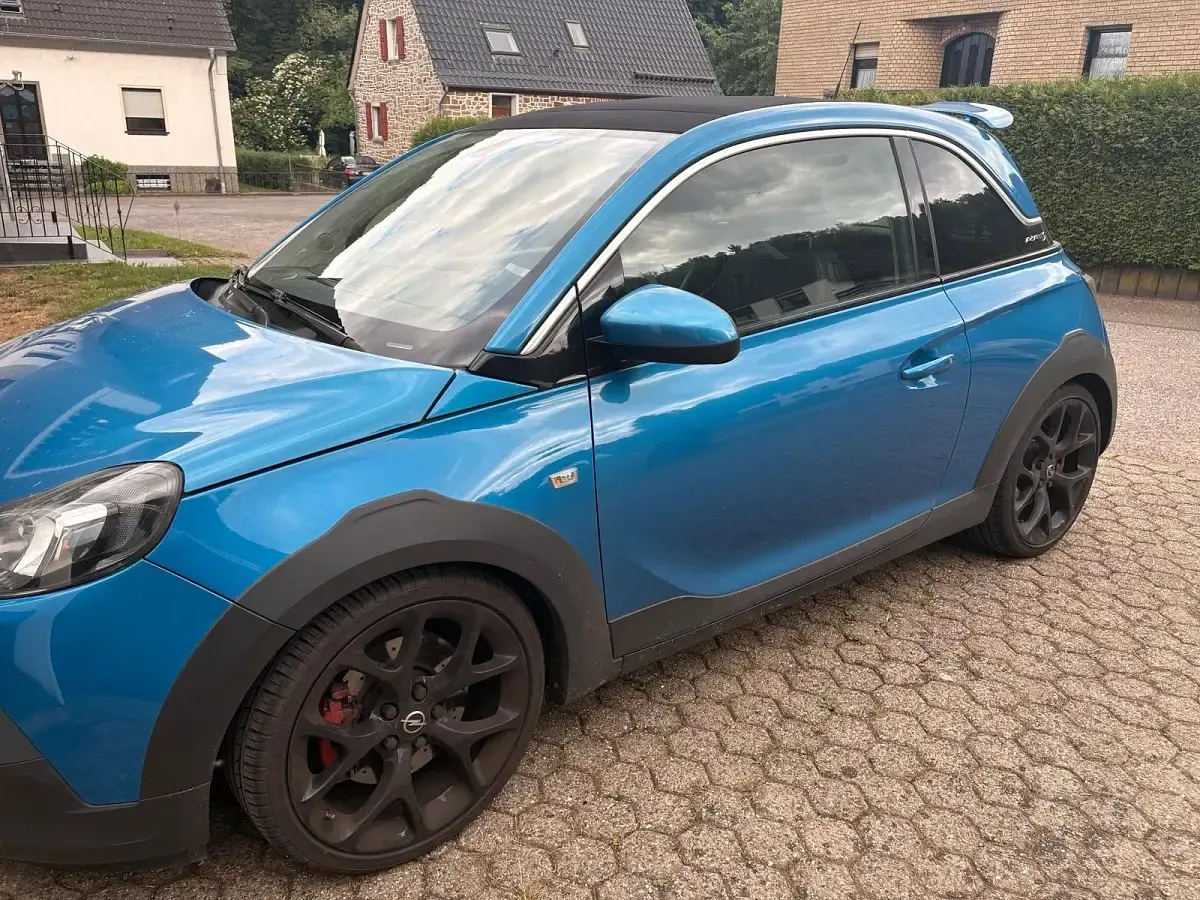 Gebraucht Opel Adam Rocks 150 PS (110 kW) 2016 Blau Kleinwagen