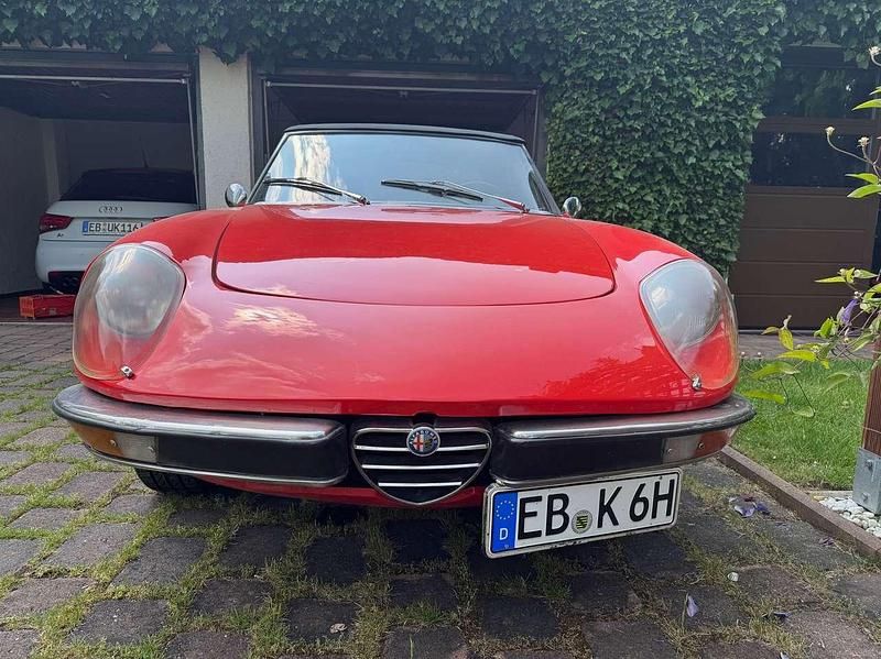 Rot Gebraucht 1972 Alfa Romeo Spider Cabrio | 15.000 € - Bild 1/4