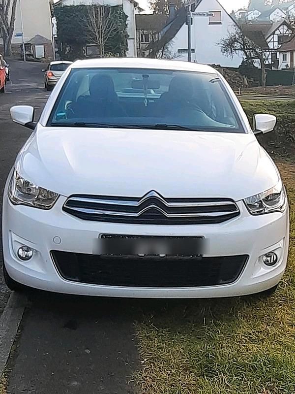 Weiß Gebraucht 2017 Citroën C-Elysee I PureTech Limousine | 5.000 € (Guter Preis) - Bild 1/4