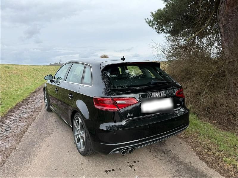 Gebraucht Audi A3 S-Line 150 PS (110 kW) 2015 Schwarz Limousine