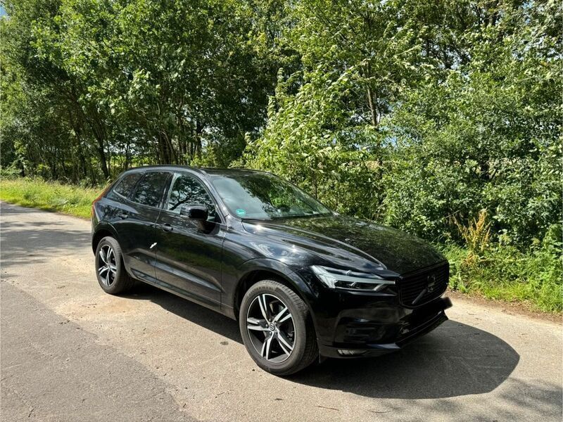 Schwarz Gebraucht 2018 Volvo XC60 R-Design SUV | 31.400 € (Etwas zu teuer) - Bild 1/4