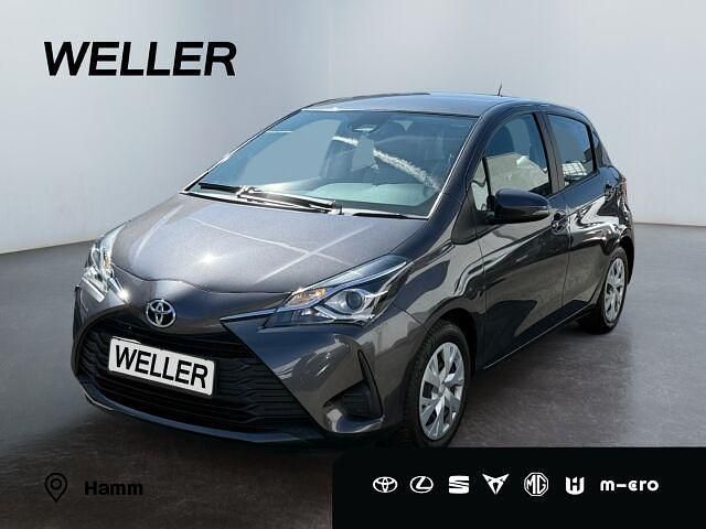 Grau Gebraucht 2017 Toyota Yaris Comfort Kleinwagen | 9.990 € (Fairer Preis) - Bild 1/2