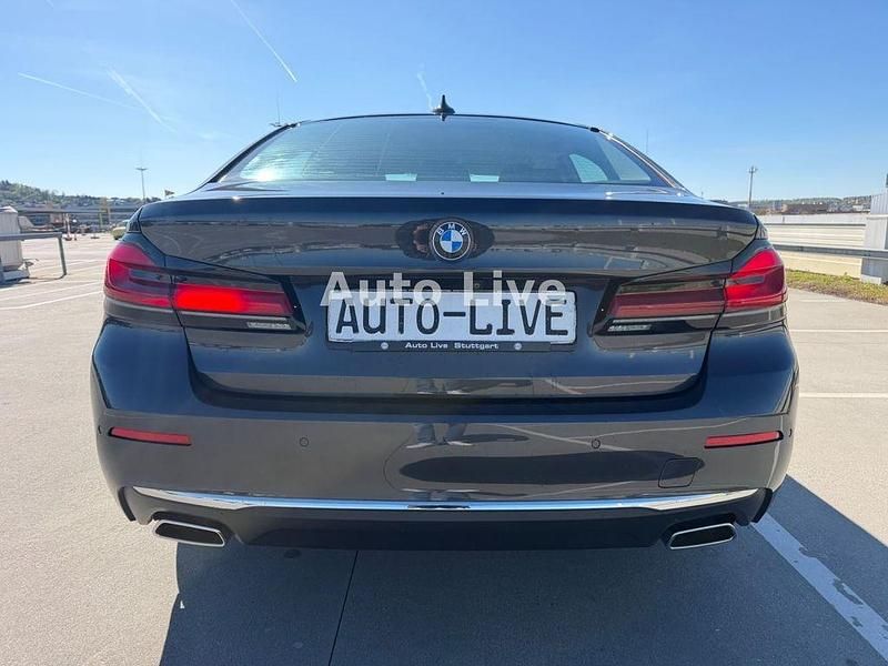 Używany BMW 530 Performance 286 KM (210 kW) 2022 Szary Sedan/Limuzyna
