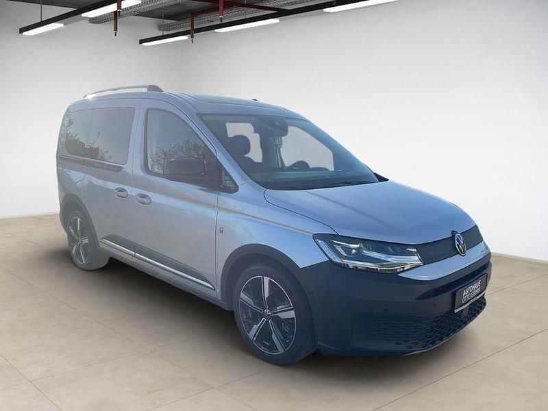 Neu VW Caddy Life 122 PS (89 kW) 2025 Silber Van / Kleinbus