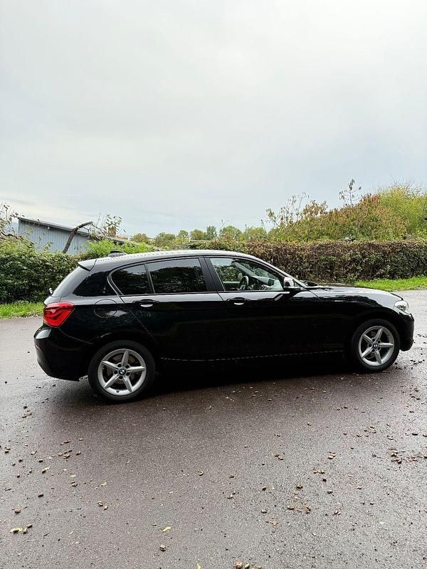 Gebraucht BMW 116 M Sport 109 PS (80 kW) 2016 Schwarz Kleinwagen