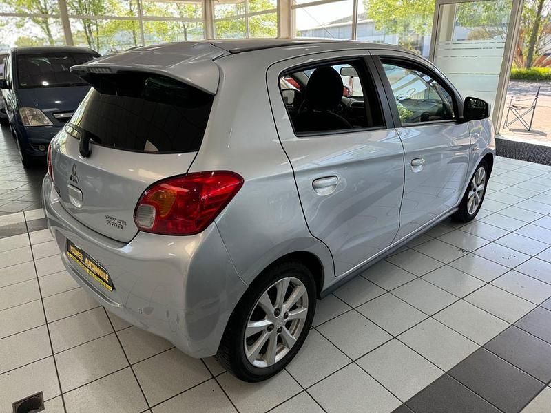 Usado Mitsubishi Space Star 80 HP (58 kW) 2014 Prateado Monovolume