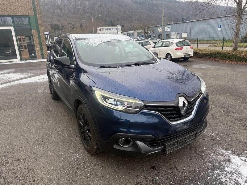 Blau Gebraucht 2015 Renault Kadjar Bose Edition SUV | 9.370 € (Guter Preis) - Bild 1/4