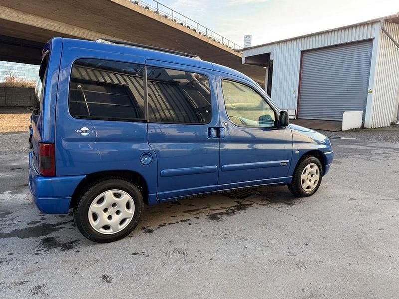Gebraucht Citroën Berlingo 109 PS (80 kW) 2001 Blau Van / Kleinbus