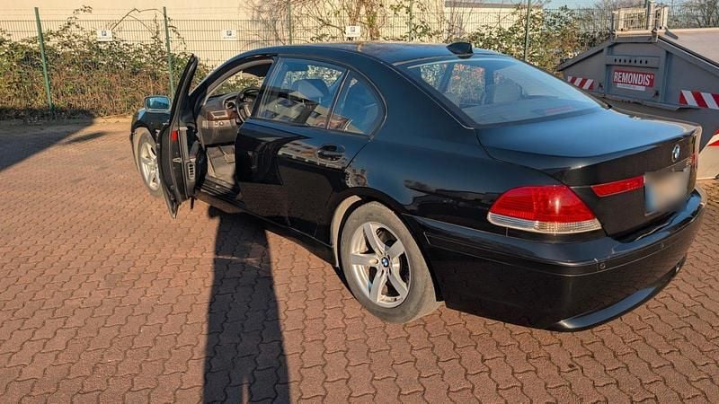 Gebraucht BMW 745L 333 PS (244 kW) 2004 Schwarz Limousine