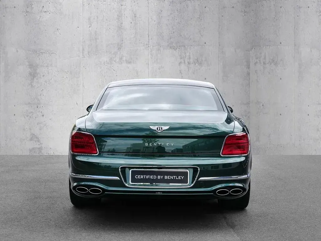 Brugt Bentley Flying Spur 549 HK (403 kW) 2024 Grøn Sedan