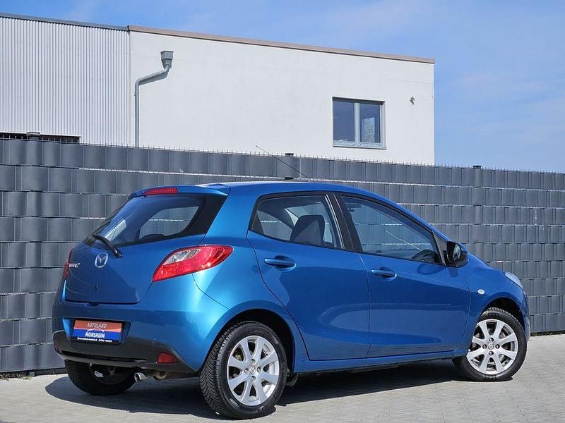Second-hand Mazda 2 Edition 75 CP (55 kW) 2012 Albastru Hatchback