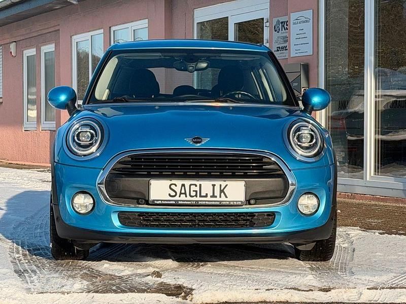 Gebraucht Mini One D Chili 95 PS (69 kW) 2018 Electric blue ii Kleinwagen