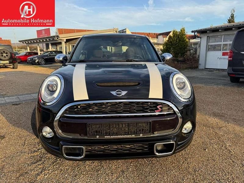 Gebraucht Mini Cooper S Chili 192 PS (141 kW) 2016 Midnight black metallic Kleinwagen
