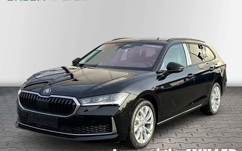 Onyxschwarz metallic Gebraucht 2024 Skoda Superb Selection Kombi | 47.870 € (Guter Preis) - Bild 1/4