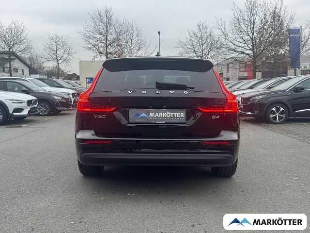 Gebraucht Volvo V60 145 PS (106 kW) 2022 Kombi