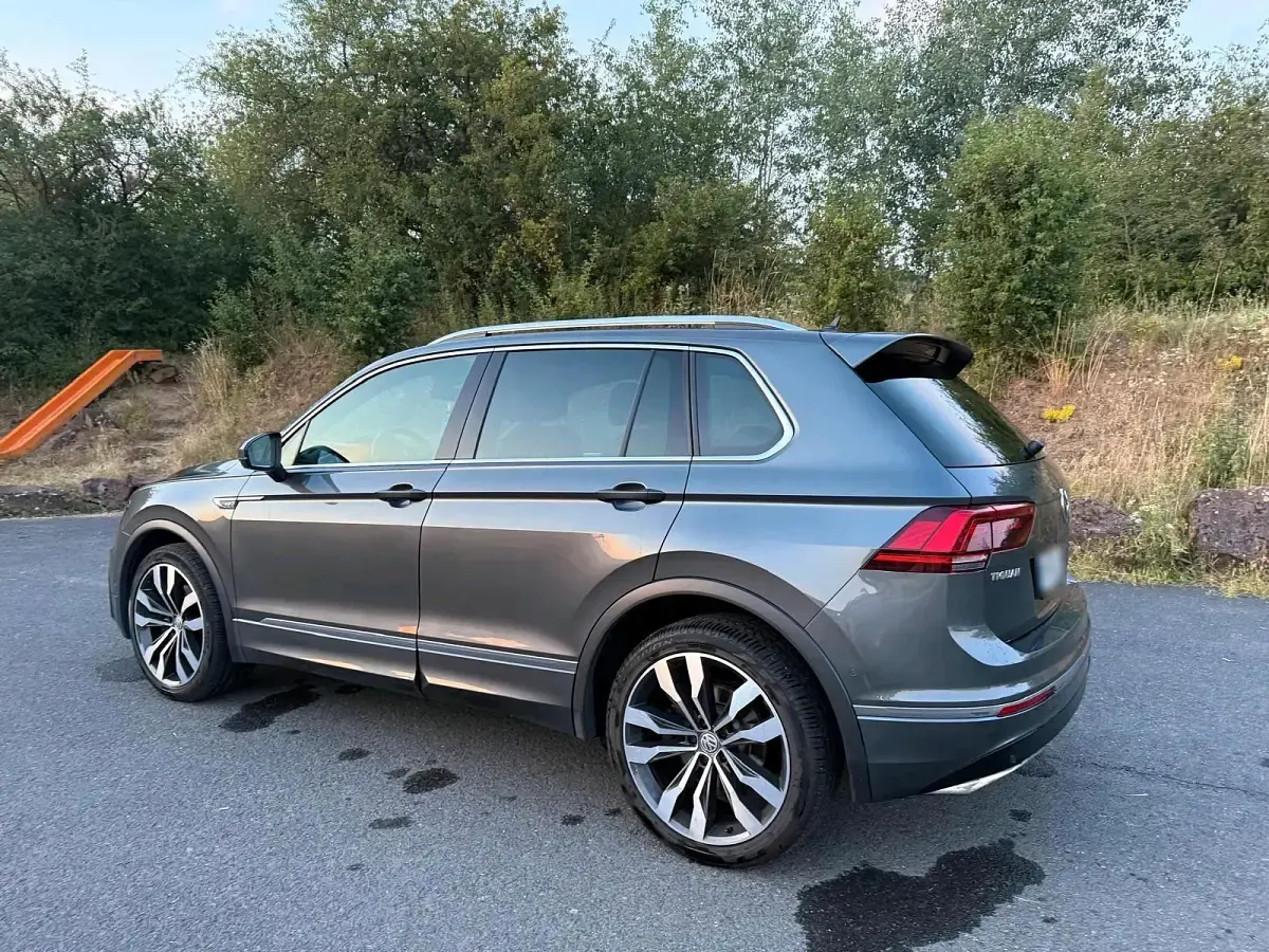 Gebraucht VW Tiguan R-line 239 PS (175 kW) 2018 Grau SUV