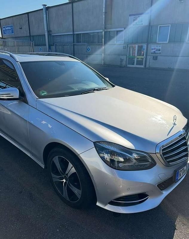 Gebraucht Mercedes E220 Edition 170 PS (125 kW) 2015 Kombi