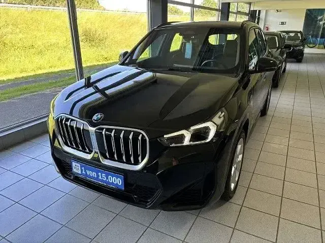 Gebraucht BMW X1 Sport Line 156 PS (114 kW) 2024 Black sapphire metallic (metallic) SUV
