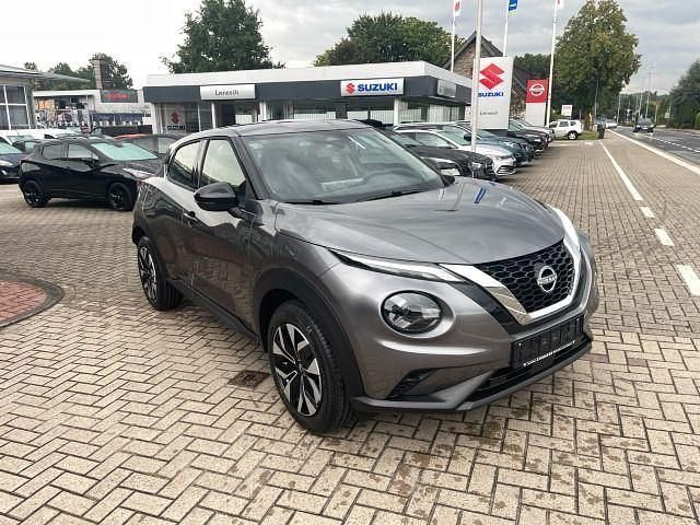 Neu Nissan Juke Acenta 114 PS (83 kW) 2025 Grau SUV