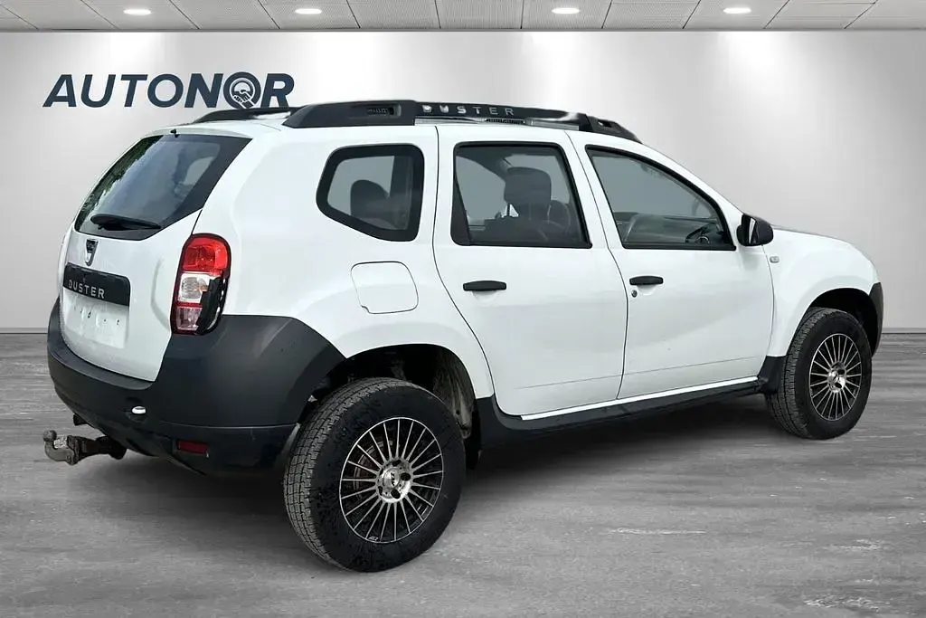 Gebraucht Dacia Duster 114 PS (83 kW) 2016 Weiß SUV