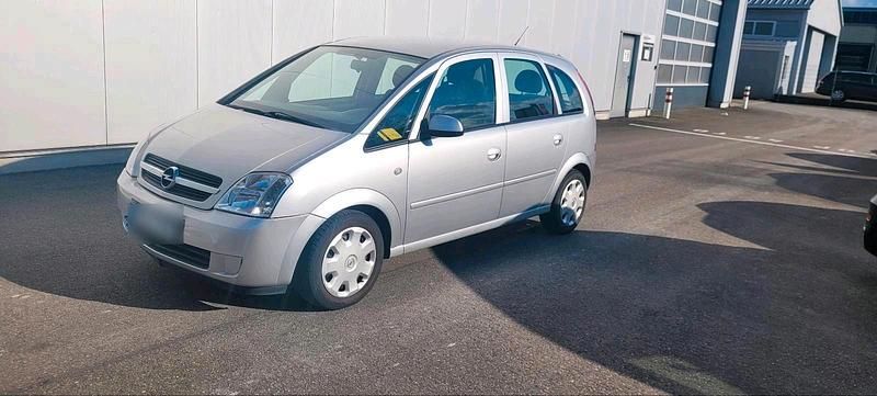 Używany Opel Meriva 100 KM (73 kW) 2005 Srebrny Minivan
