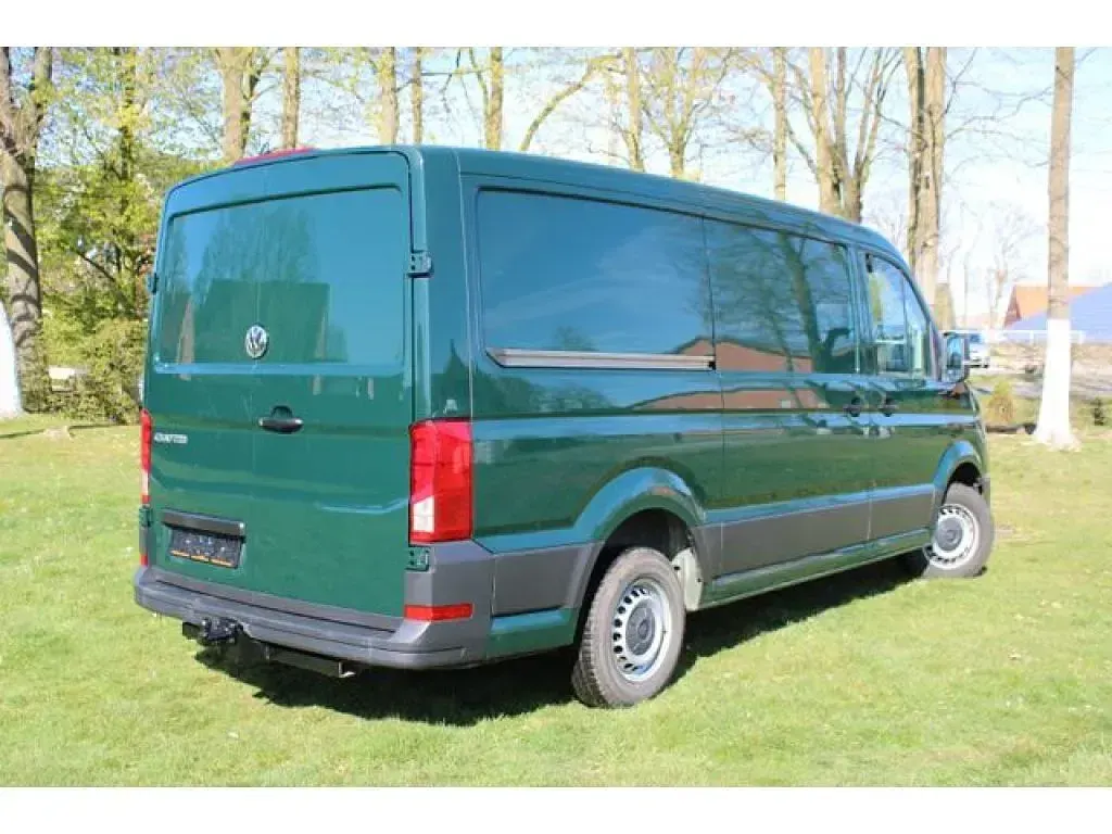 Gebraucht VW Crafter 102 PS (75 kW) 2018 Gruen Van