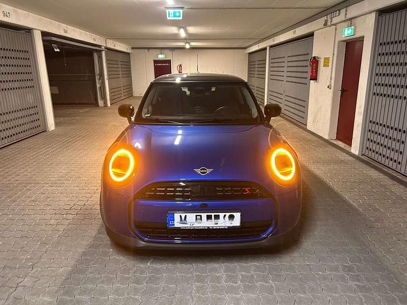 Gebraucht Mini Cooper S Classic 204 PS (150 kW) 2024 Blau Kleinwagen