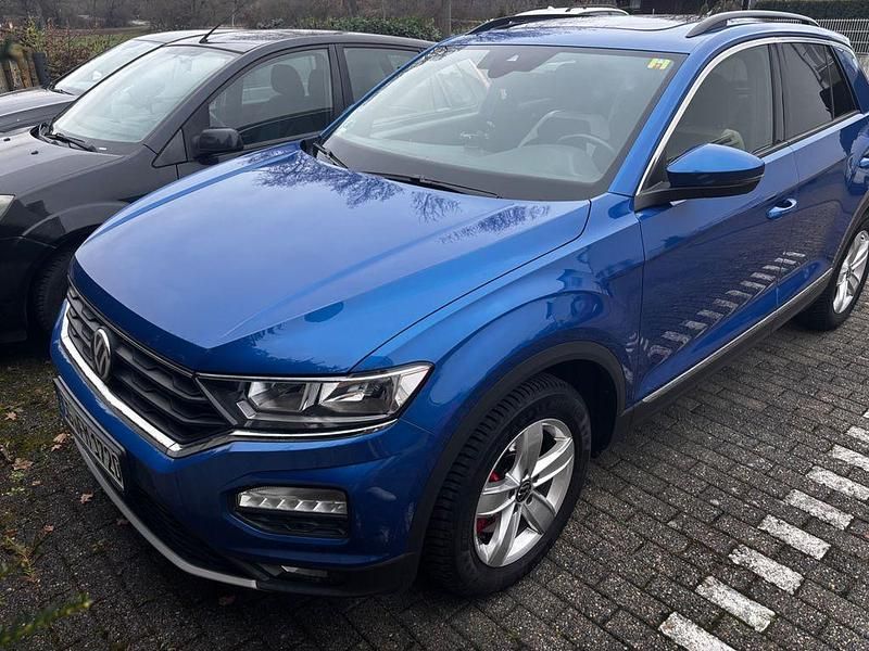 Gebraucht VW T-Roc 150 PS (110 kW) 2018 Blau SUV