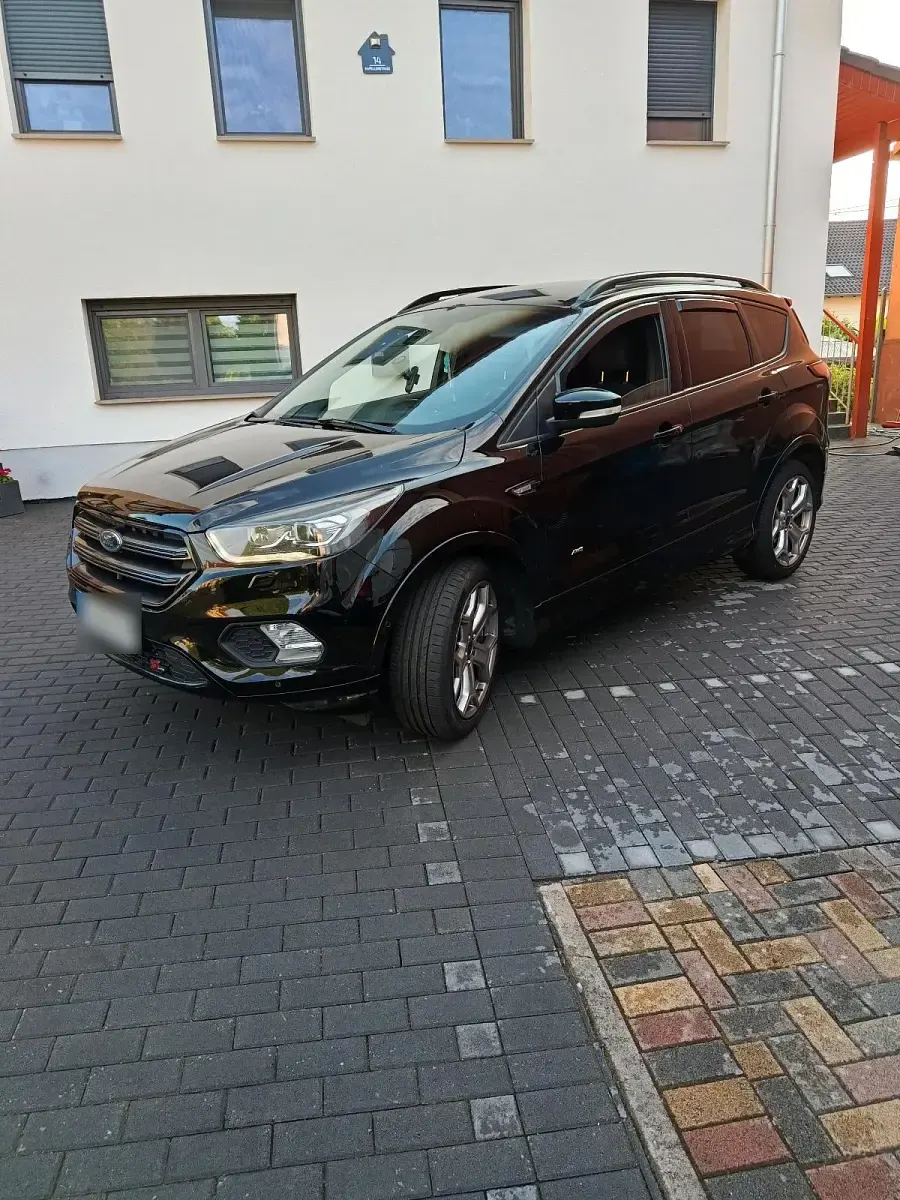 Gebraucht Ford Kuga 179 PS (131 kW) 2018 SUV