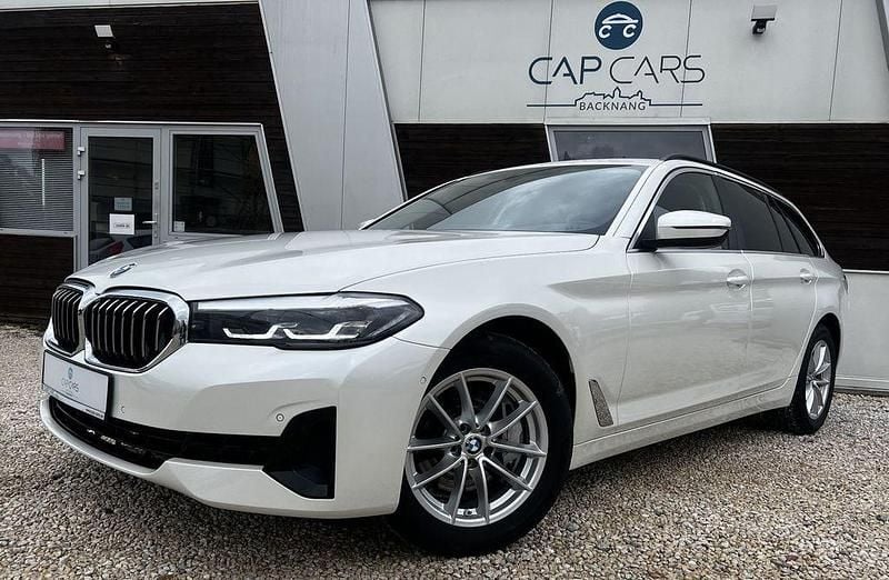 Weiß Gebraucht 2024 BMW 530 Performance Limousine | 42.990 € (Superpreis) - Bild 1/4