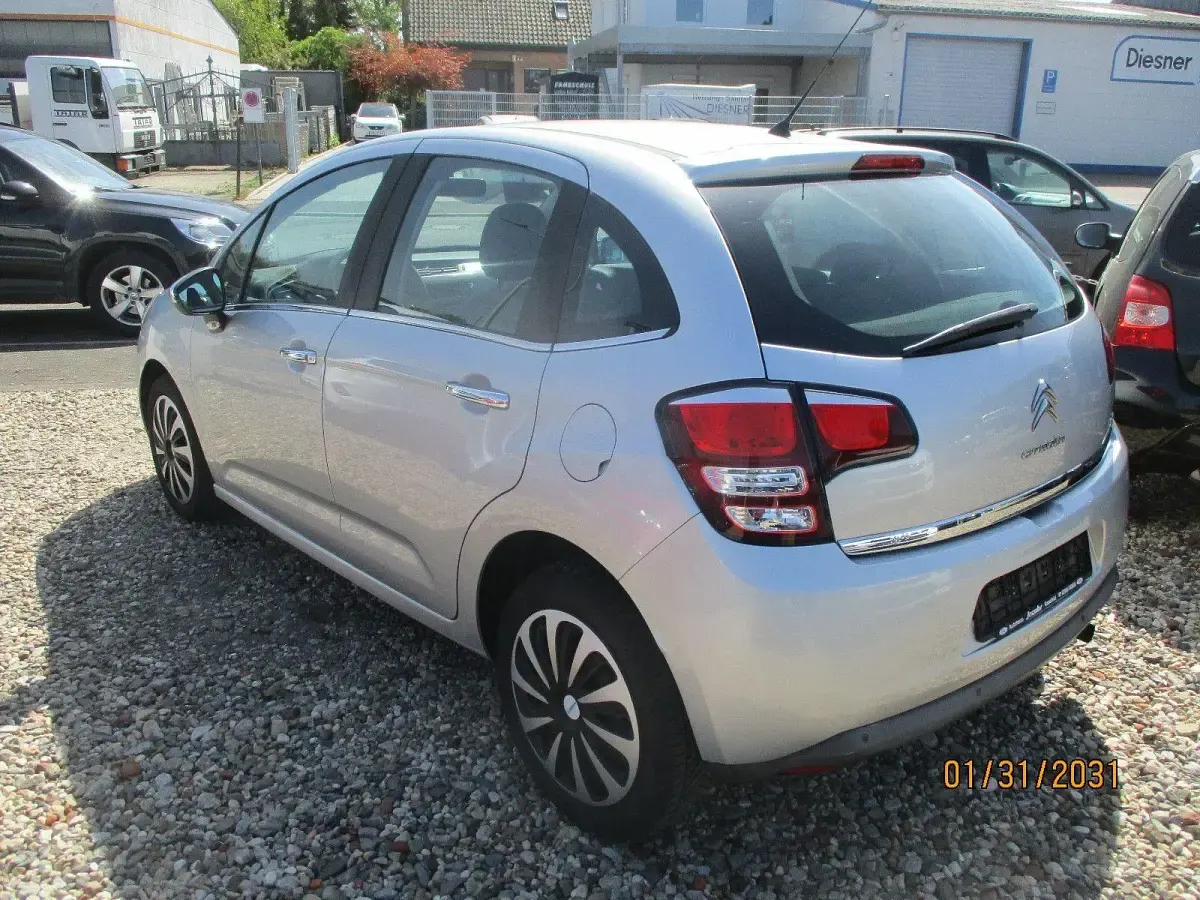 Gebraucht Citroën C3 SELECTION 68 PS (50 kW) 2014 Silber Limousine