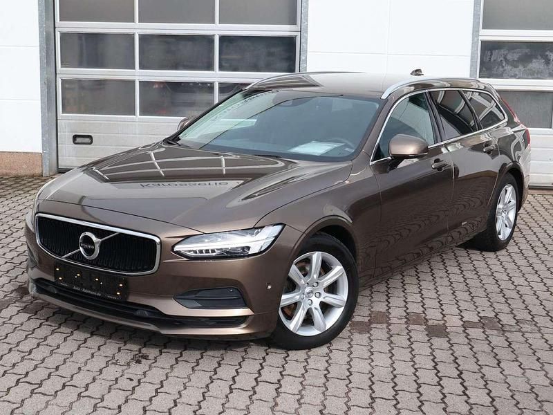 Gebraucht Volvo V90 Momentum 190 PS (139 kW) 2016 Twilight bronze Kombi